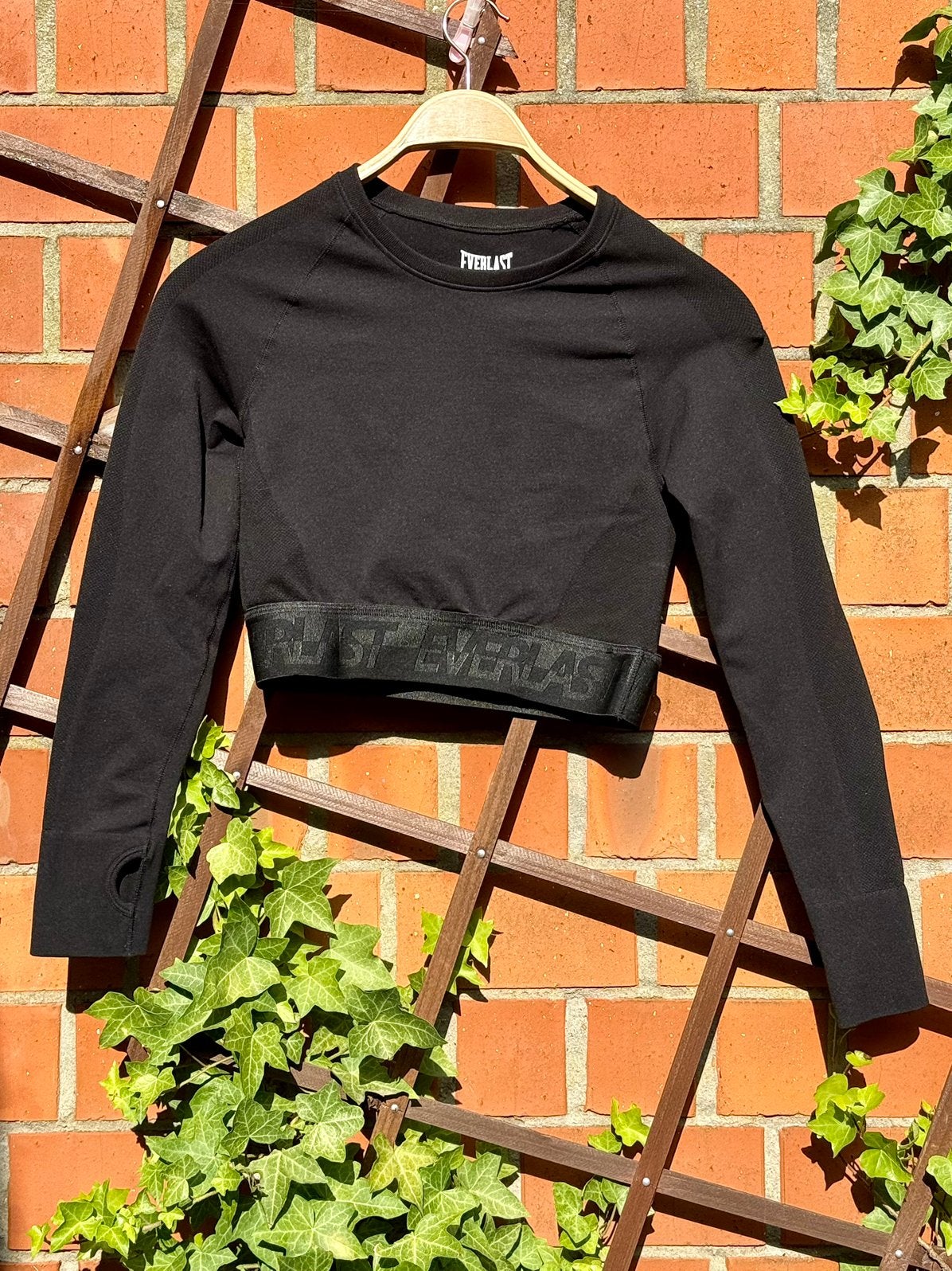 Top de sport court à manches longues noir signé Everlast, Taille 42/44 (L), Enlèvement ou Envoi, Comme neuf, Manches longues