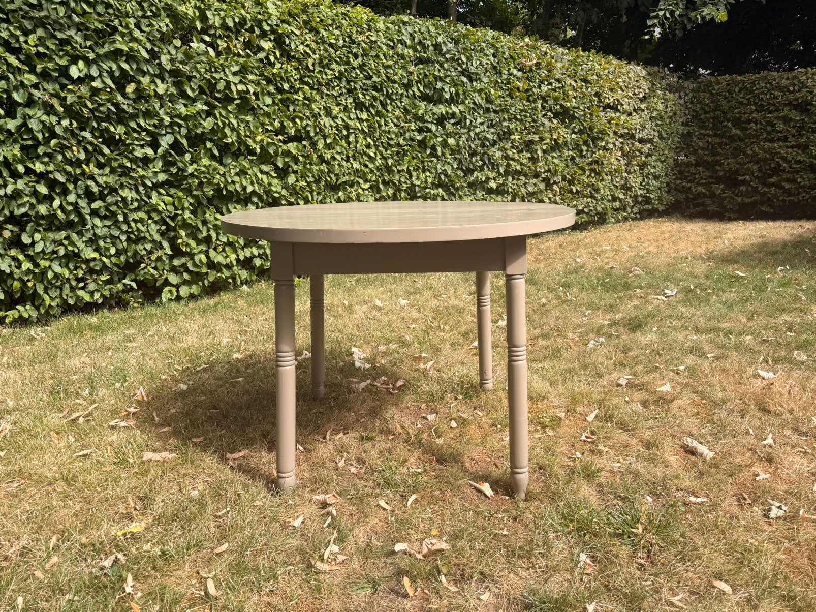 Ronde beige tafel, Ophalen, Gebruikt, Hout