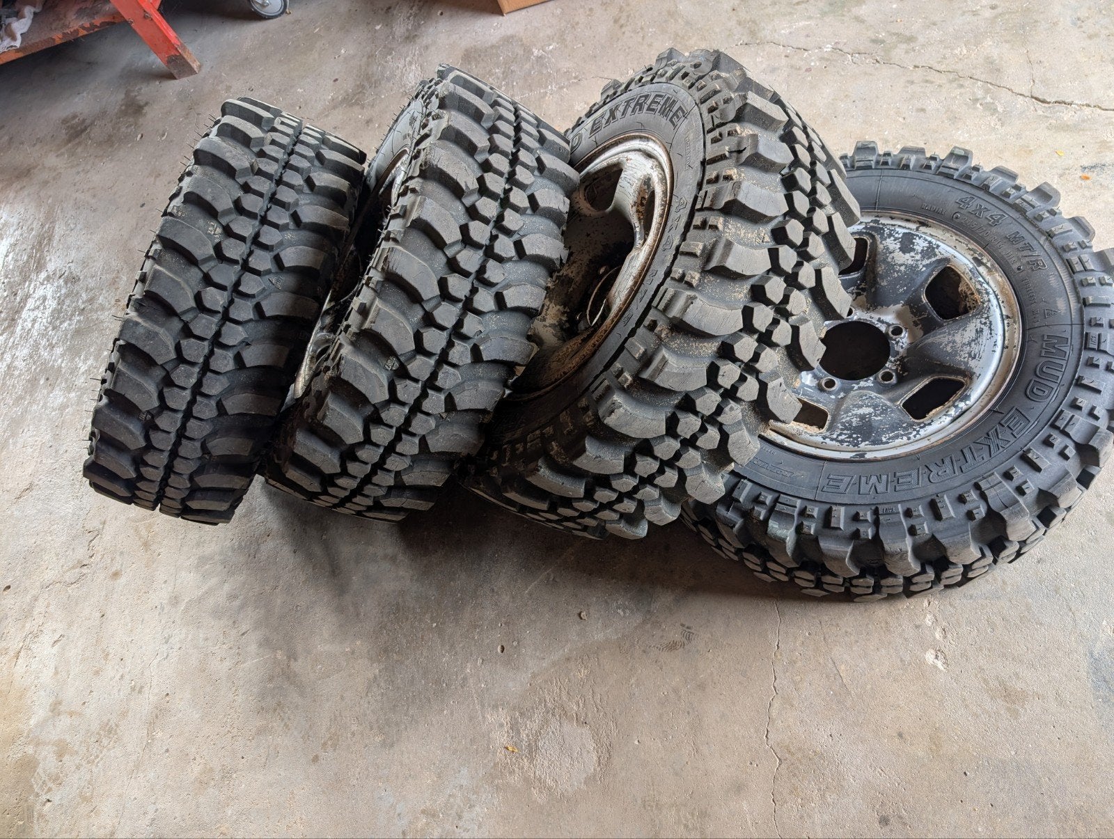 extreme mud offroad banden met velg 5x139,7, Autos : Pièces & Accessoires, Neuf, 245 mm, 16 pouces, Pneu(s)