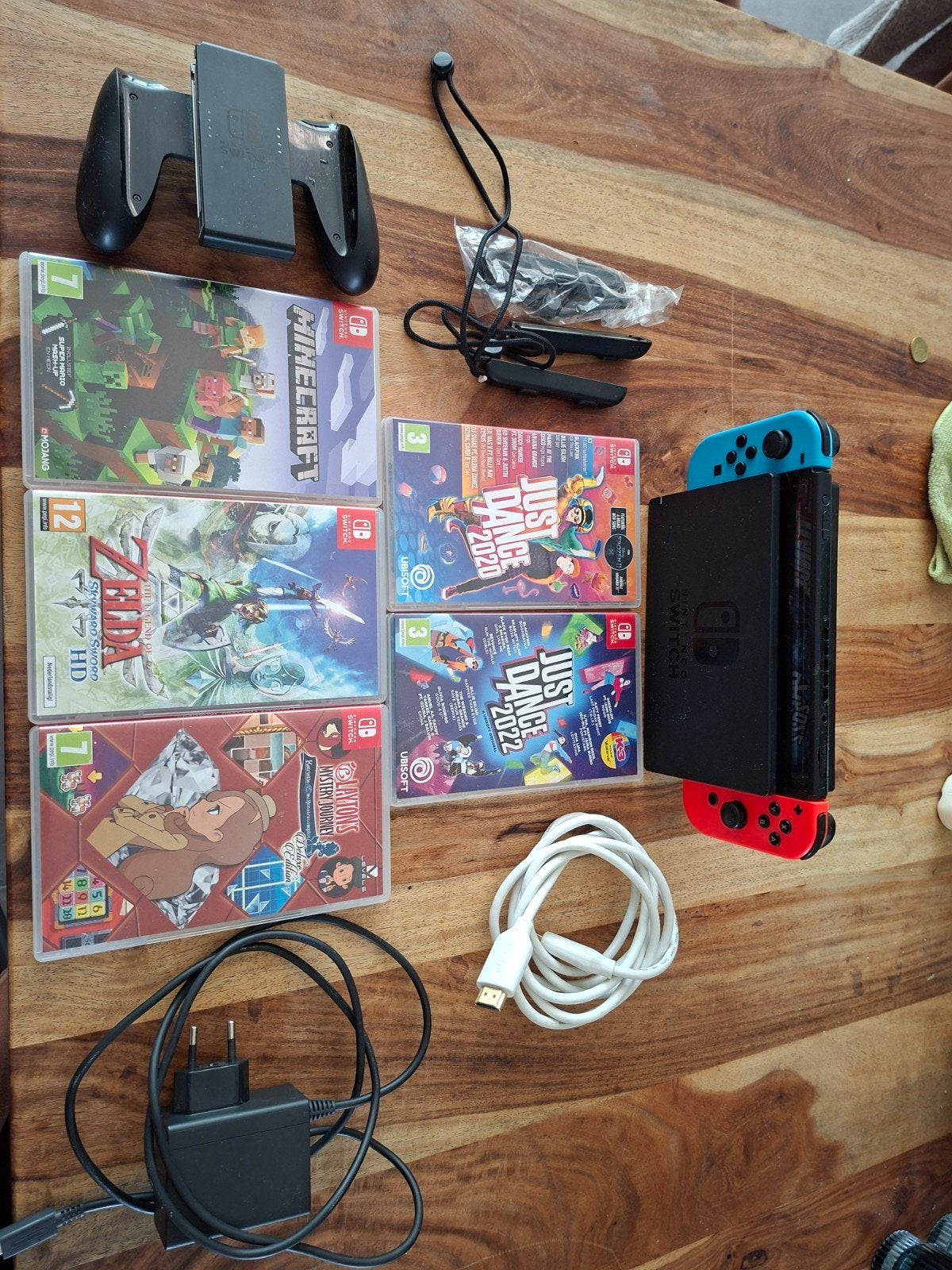 Nintendo Switch 1 Versie 2 + 5 spellen + volledige set., Ophalen