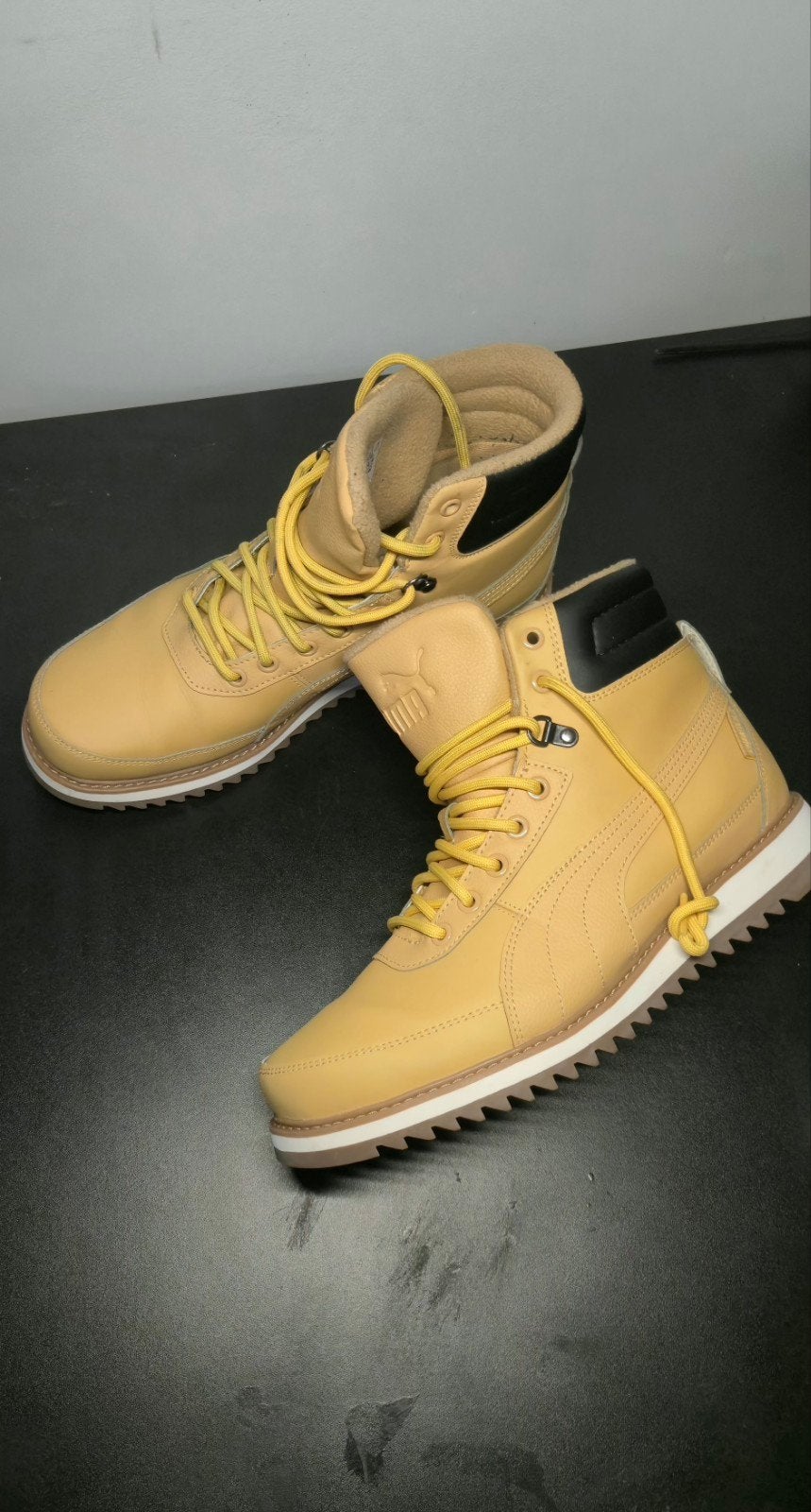 puma laars  maat 42, Kleding | Heren, Schoenen, Puma, Overige kleuren, Boots, Ophalen of Verzenden