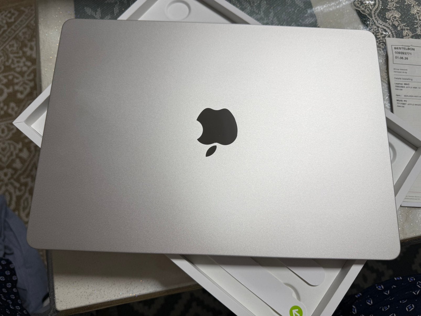 Macbook M4 Nouveau ! Facture Vandenborre, Informatique & Logiciels, Enlèvement, Comme neuf
