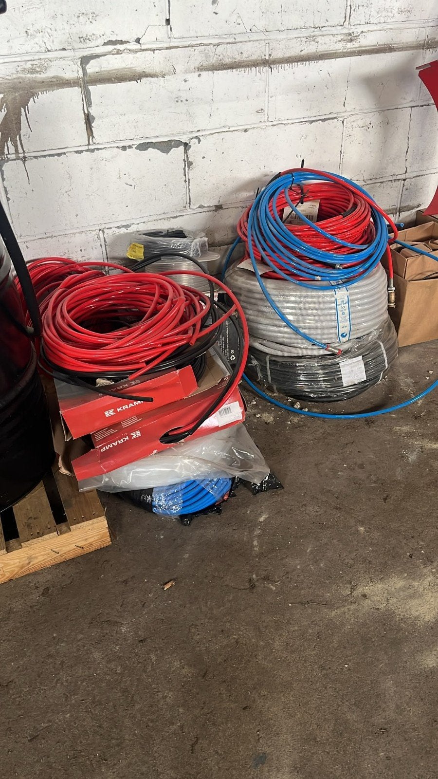 Lot couronnes de tuyaux Air comprimé Kramp + Plomberie PER, Enlèvement, Neuf