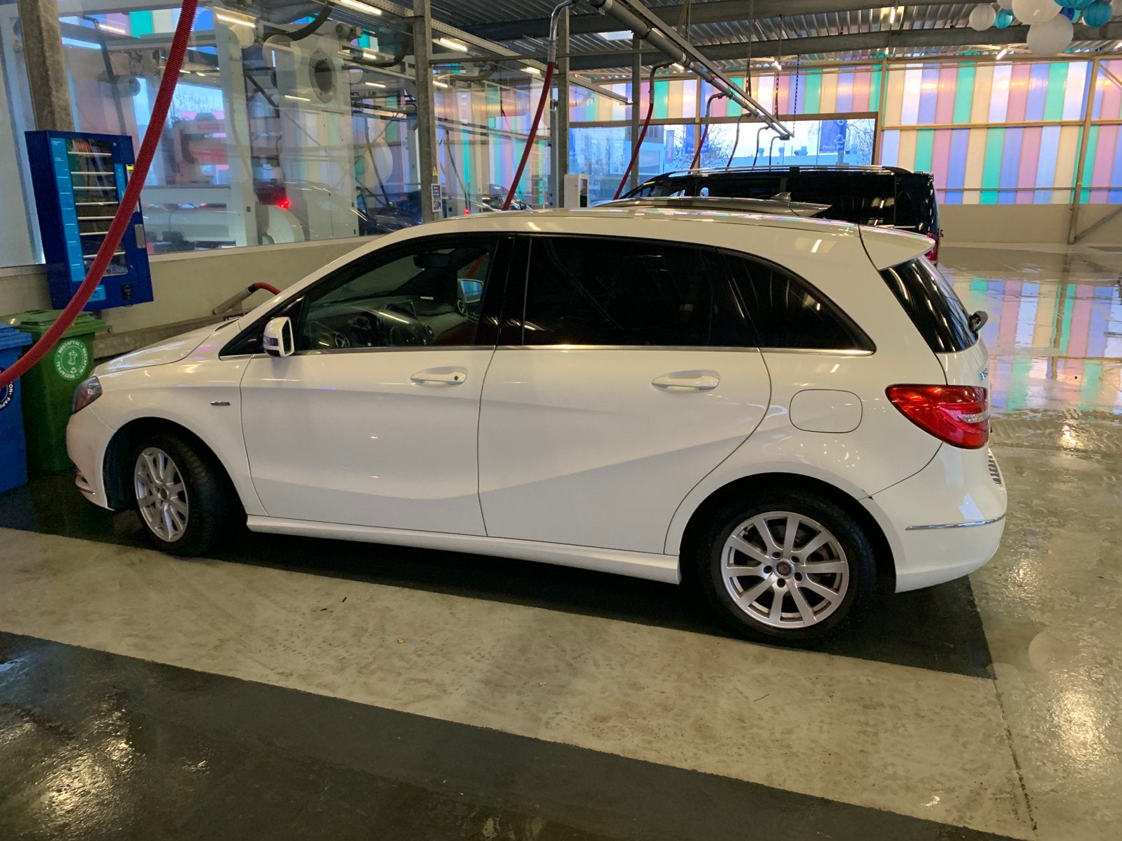 Mercedes B180, Auto's, Mercedes-Benz, Voorwielaandrijving, Beige, 4 cilinders, 1600 cc