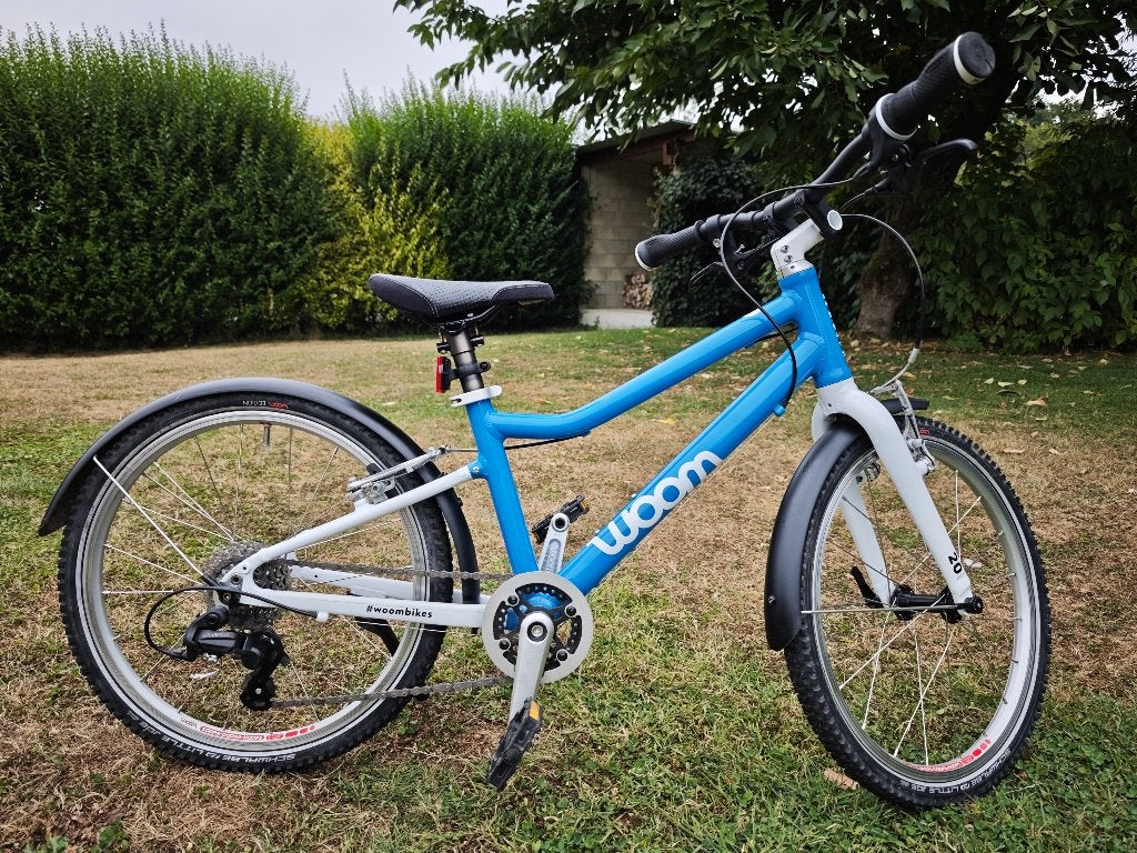 Vélo Woom 4 ultraléger (20 pouces), Vélos & Vélomoteurs, Frein sur jante, 16 à 20 pouces, Enlèvement, Utilisé