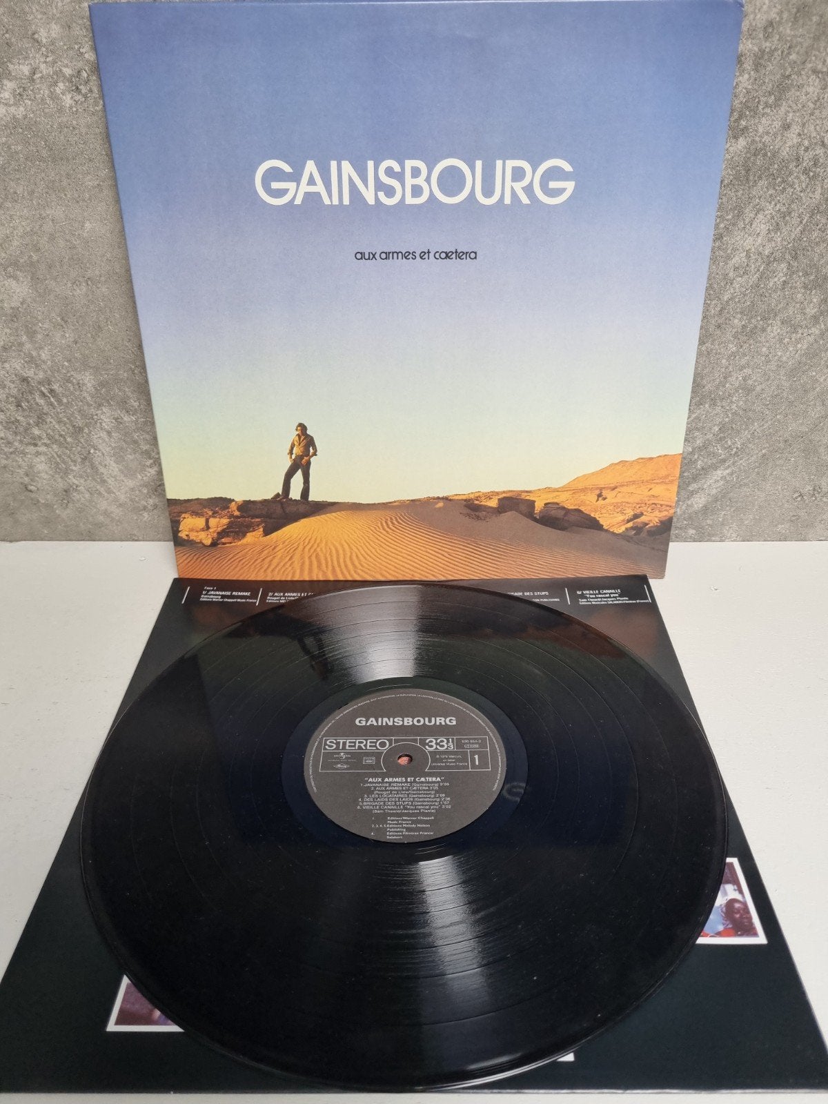 Gainsbourg Aux armes et caetera, Enlèvement ou Envoi