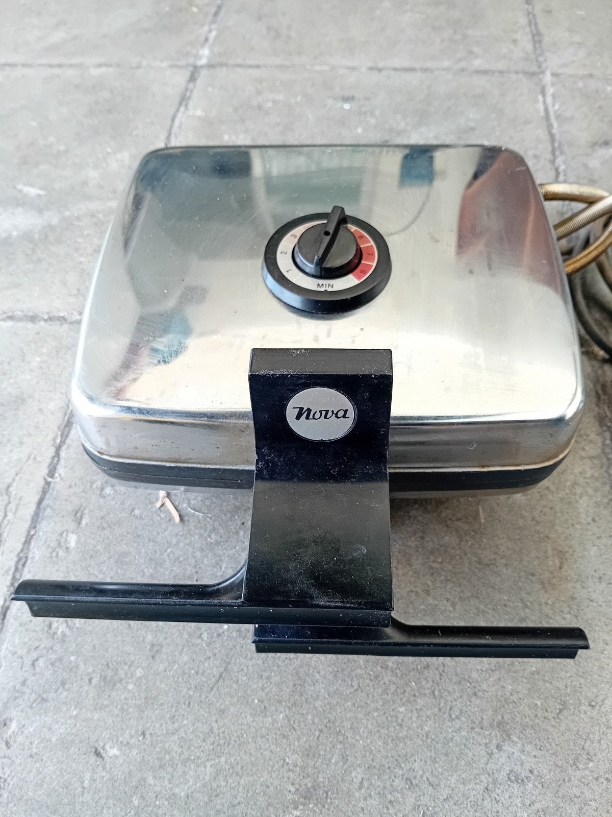 Gaufrier Nova vintage avec thermostat de 1050 Wats avec tout, Enlèvement ou Envoi
