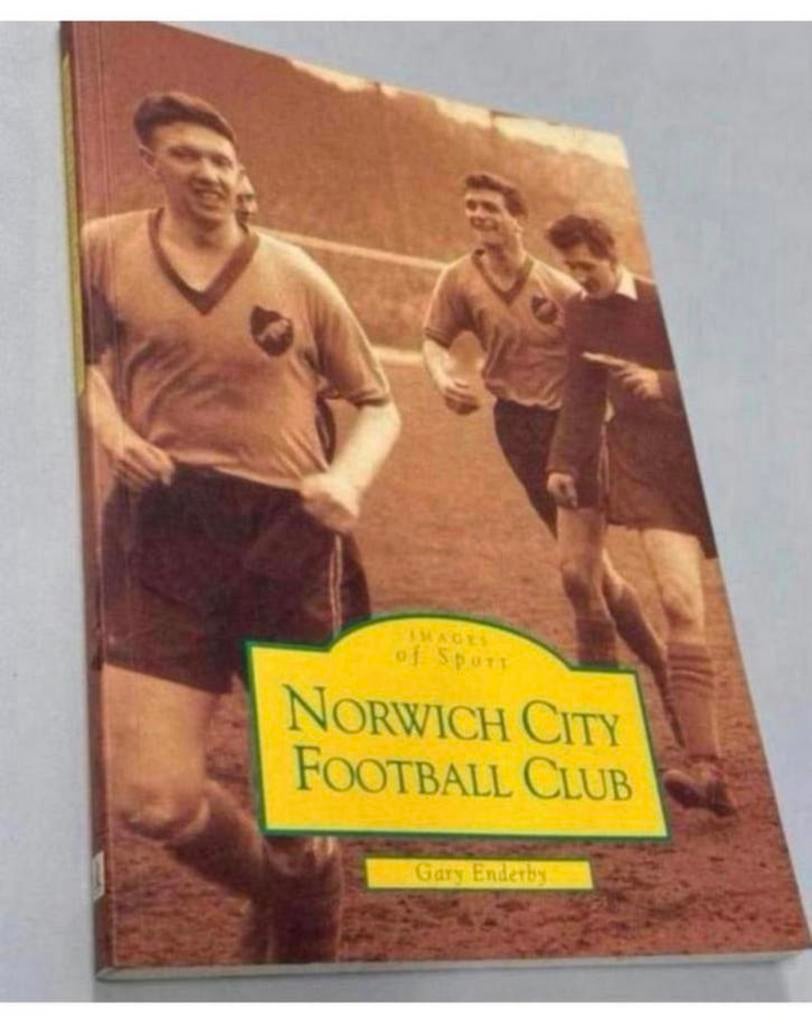 Norwich City FC Images du sport) Gary Enderby - Livre ancien, Livres, Livres de sport, Comme neuf, Sport de ballon, Enlèvement ou Envoi