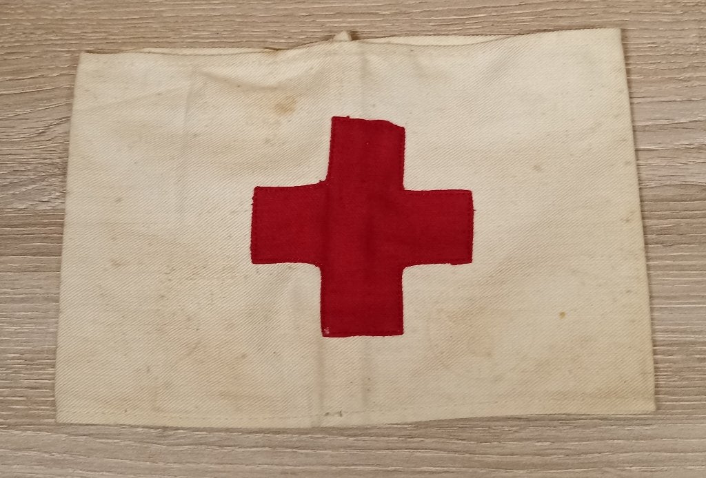 Brassard Allemand Croix-Rouge avec marquage ww2, Collections, Envoi