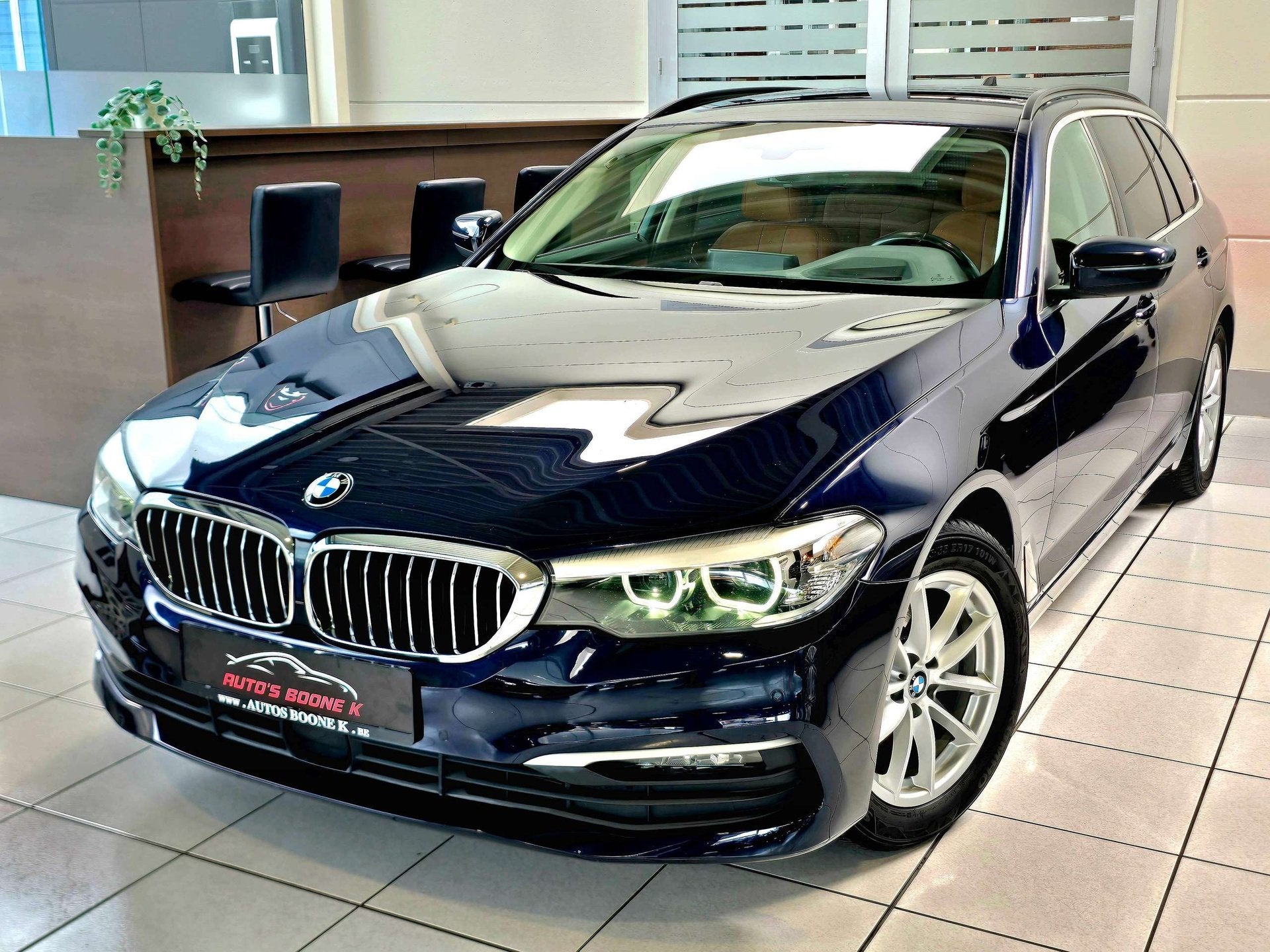 BMW 518 Touring 518 dA Business / Leder / adaptieve cruise c, Autos, 100 kW, Euro 6, Entreprise, Entretenue par le concessionnaire