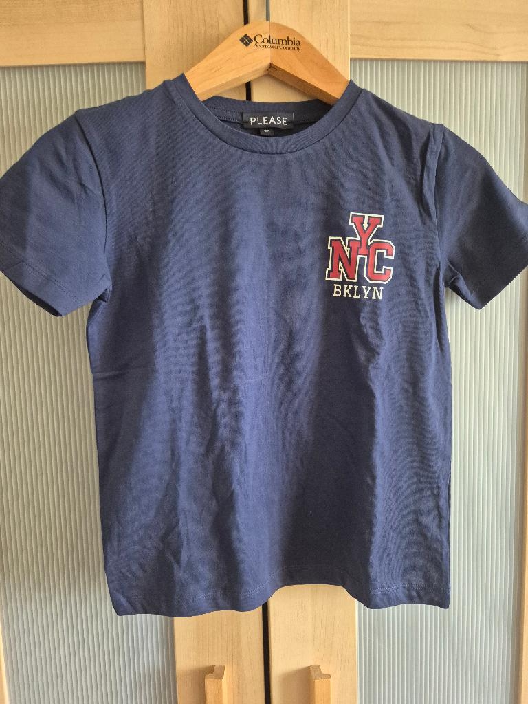 Jongens T-Shirt - donkerblauw - 8j - Nieuw, Kinderen en Baby's, Nieuw, Ophalen of Verzenden, Please, Shirt of Longsleeve