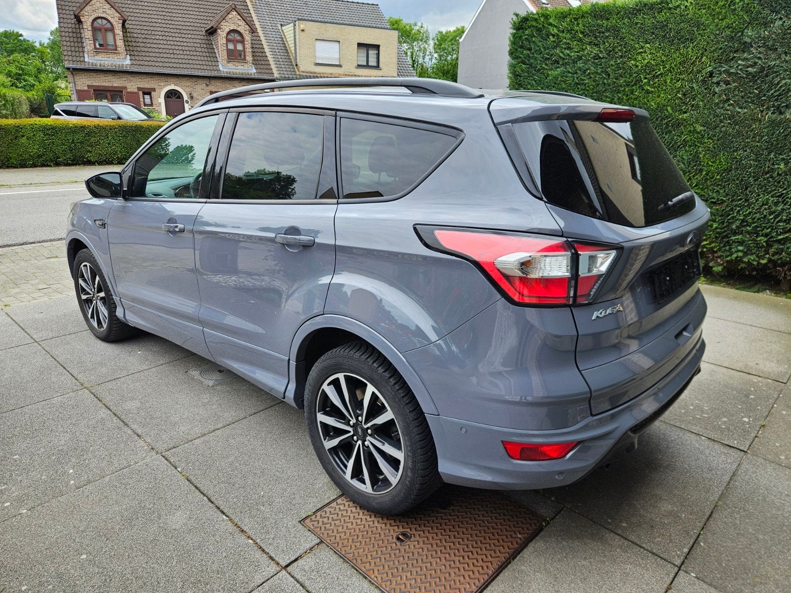 Ford Kuga 1.5 SPORT - ST Line / CAMERA / LED / *SUPER DEAL*, Auto's, Ford, Euro 6, Lichtsensor, Bedrijf, 5 deurs
