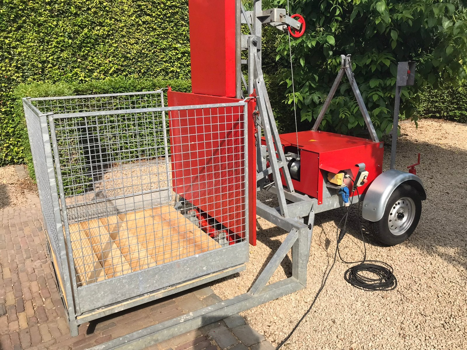 BOUWLIFT LMB  220 Volt, Bricolage & Construction, Monte-charges, Enlèvement, Ascenseur de chantier