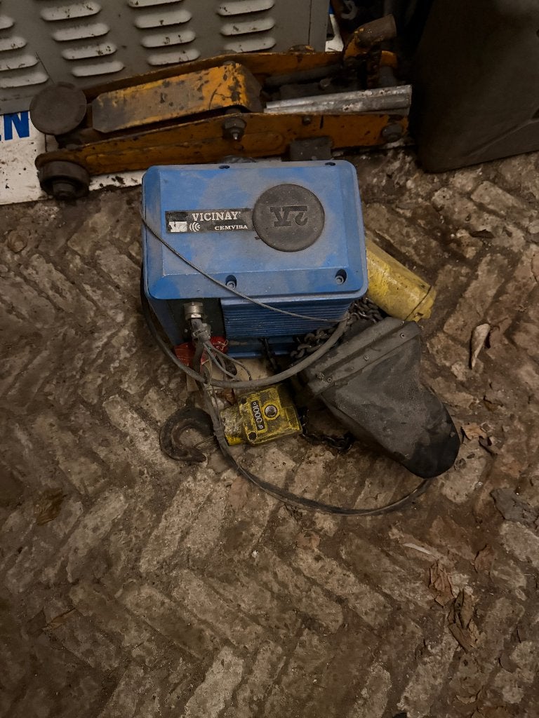 Elektrische kettingtakel Vicinay CEMVISA 1000 kg, Ophalen, Zo goed als nieuw, Elektrisch