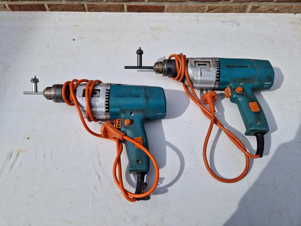 2 boormachines Black en decker, Ophalen