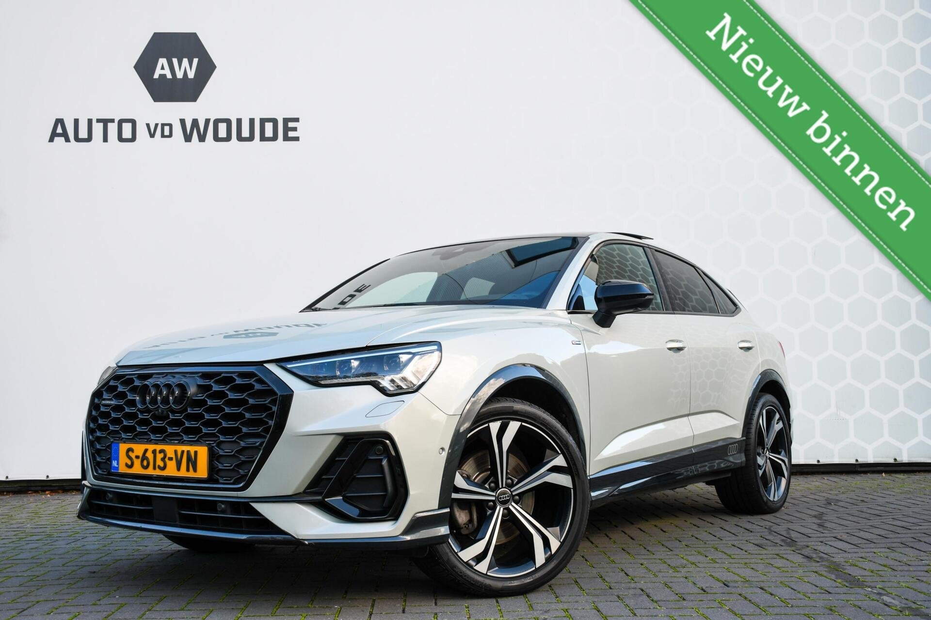 Audi Q3 45 TFSI quattro Pro S-Line PANO Leer Led 360 Camera, Auto's, Automaat, 4 cilinders, Bedrijf, 5 zetels