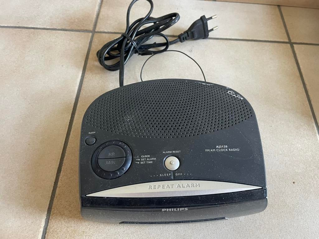 Uitstekend werkende wekkerradio van Philips, Ophalen, Zo goed als nieuw