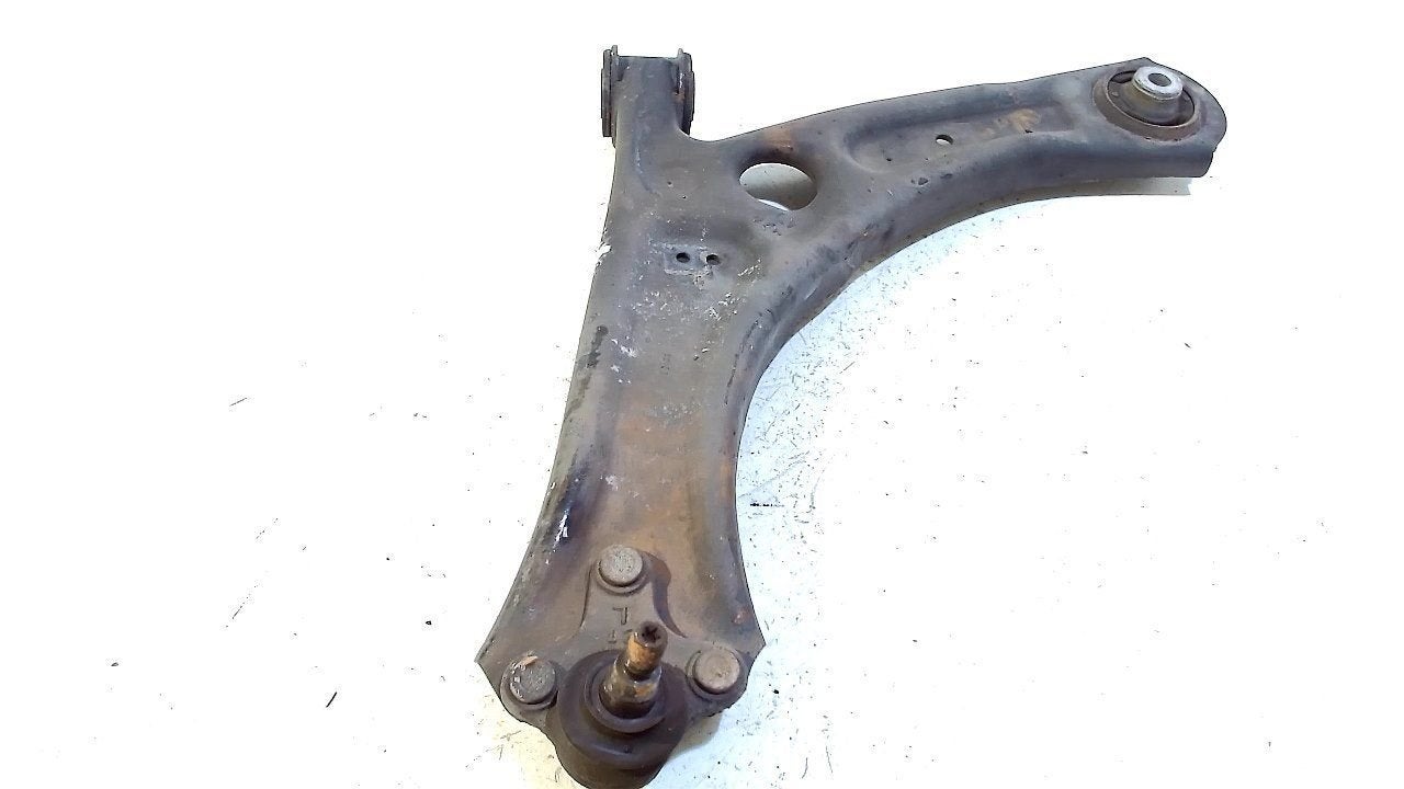Draagarm links voor Skoda Superb, Onderdelen@venauto.nl, Van der Ven Autorecycling B.V., Ettenseweg 76, 4706 PB Roosendaal, The Netherlands