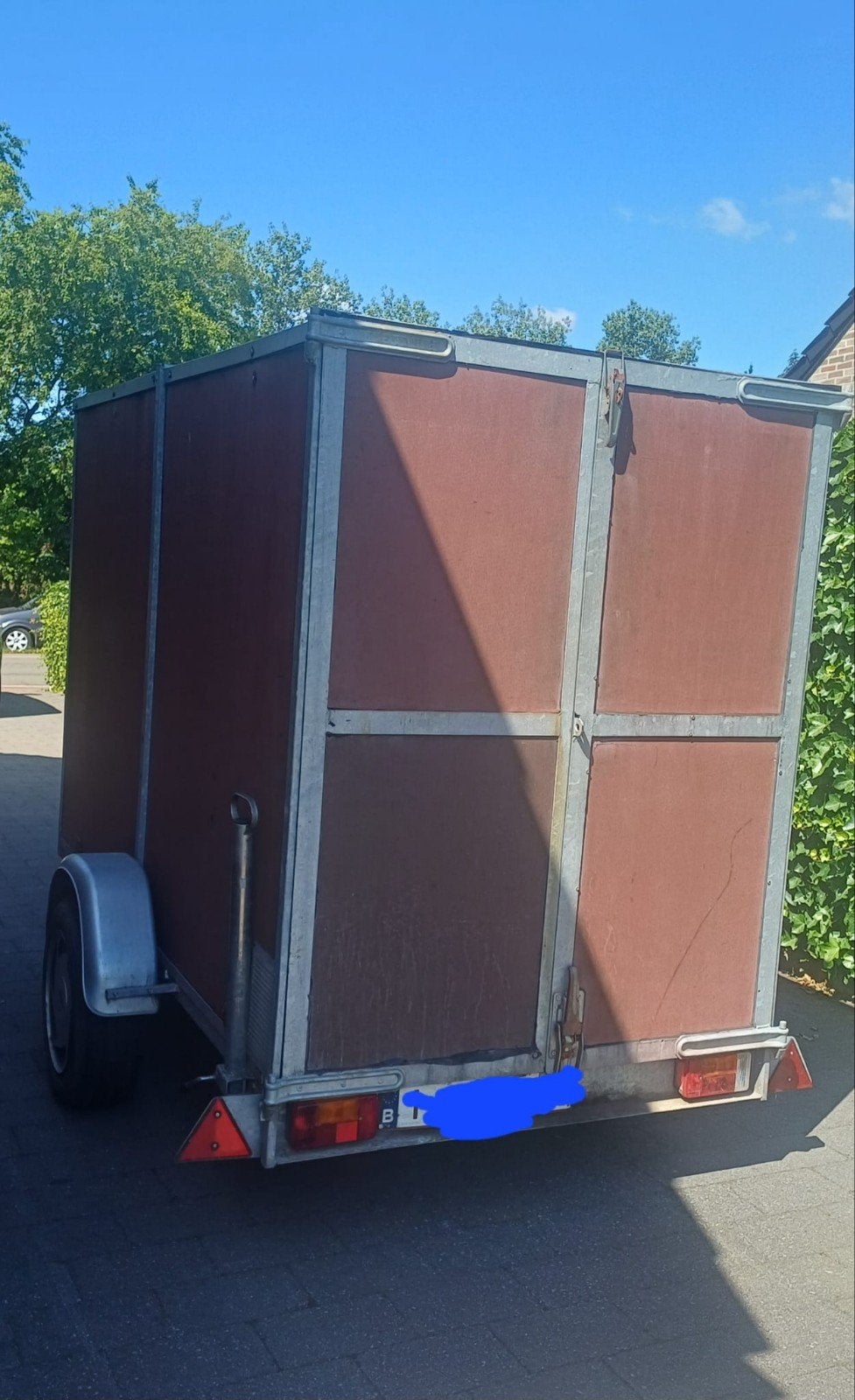 Gesloten aanhangwagen 250x125 en 150H stevig dak., Ophalen