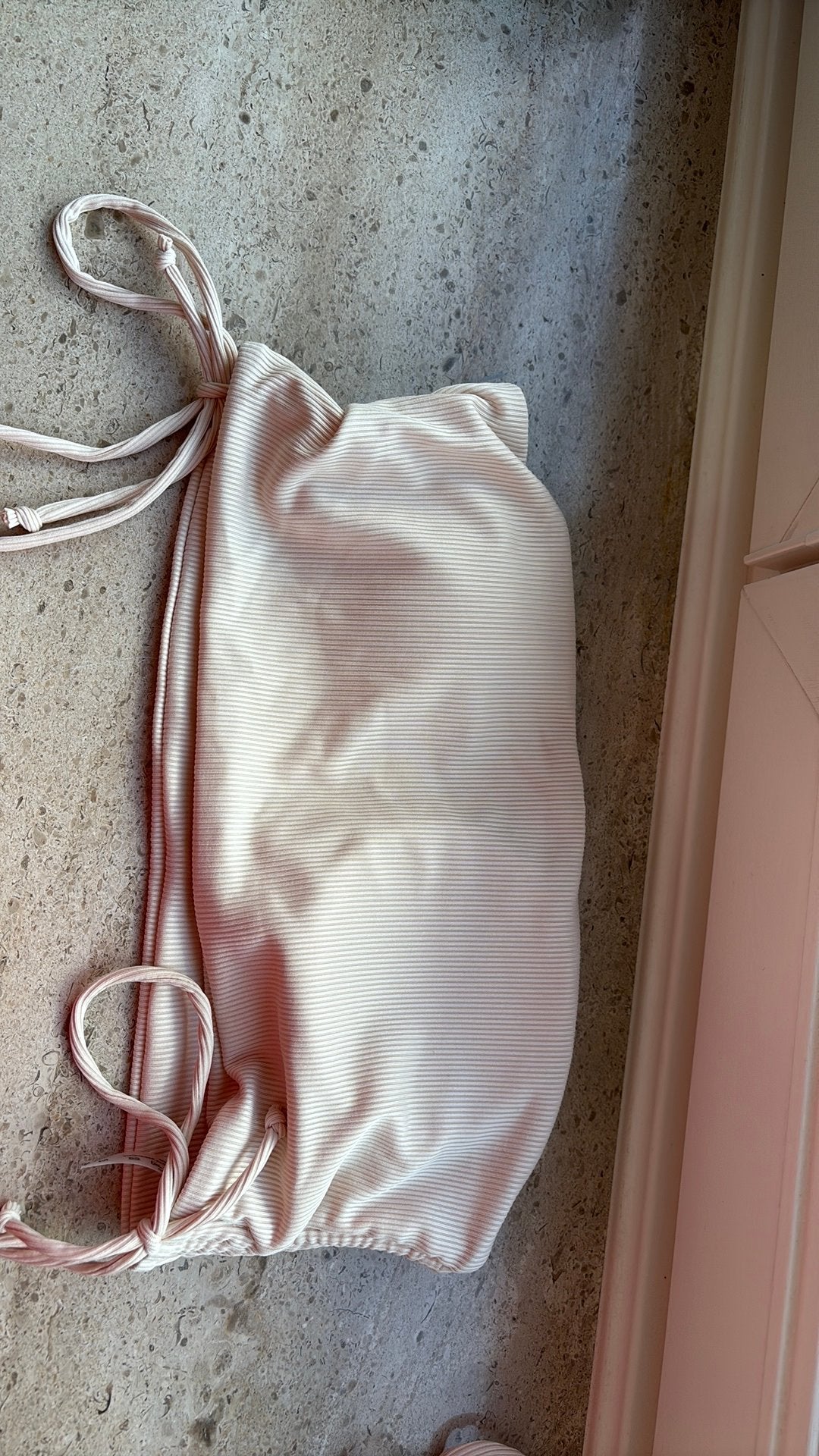 Bandeau bikini met slip, Enlèvement, Slip