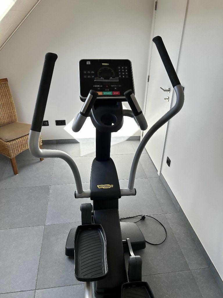 Technogym Syncro Forma DE543L crosstrainer, Enlèvement, Comme neuf, Vélo elliptique