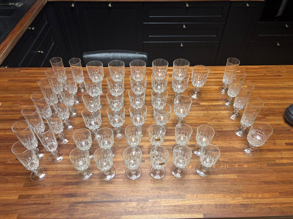 Grote set van 50 vintage Luminarc ✨ -brillen, Antiek en Kunst, Ophalen