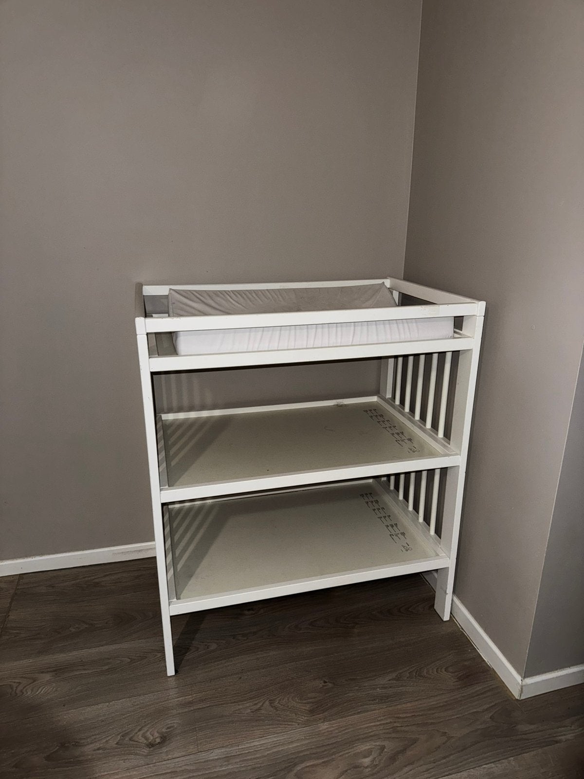 Verschoontafel + verschoonkussen, Kinderen en Baby's, Kinderkamer | Commodes en Kasten, Ophalen, Gebruikt, Commode