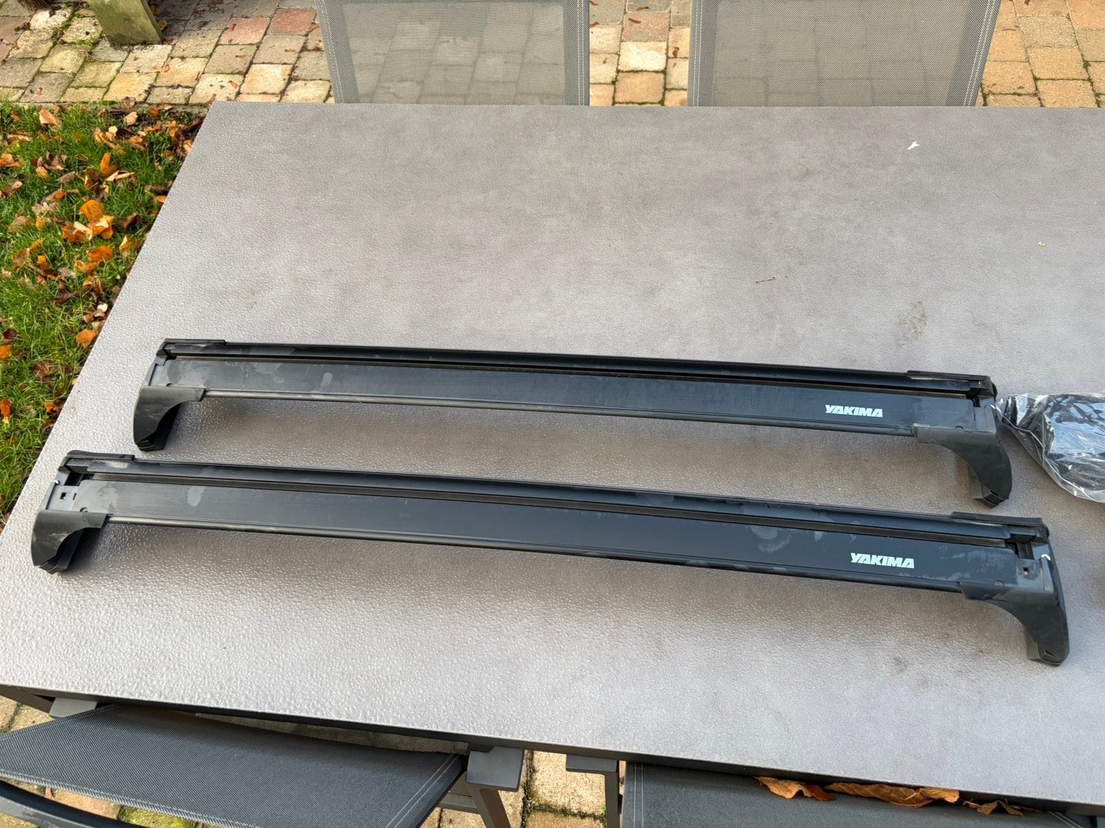 Yakima flushbar dakdragers met  set voor toyota rav4, Ophalen, Zo goed als nieuw