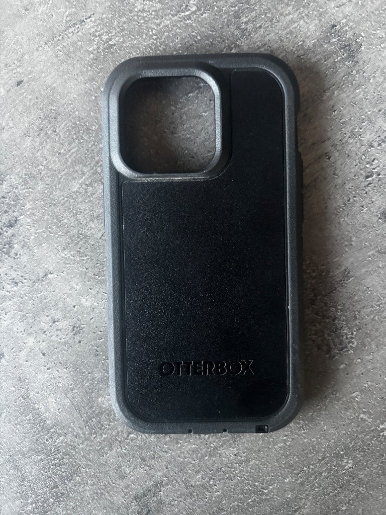 Otterbox Defender - IPhone 15 pro, Ophalen, Zwart, Nieuw, OtterBox