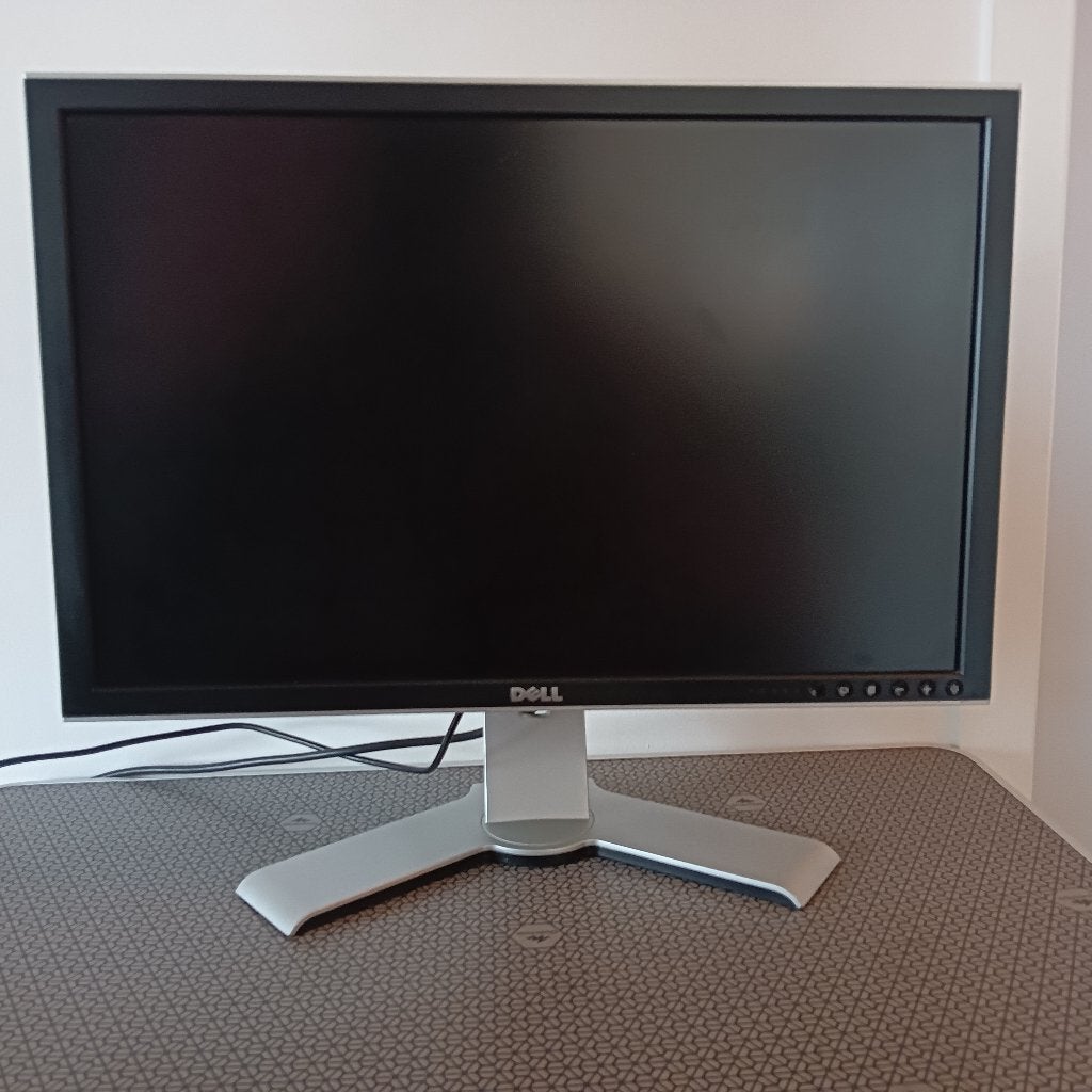 Dell UltraSharp 24-inch monitor, Computers en Software, Monitoren, Gebruikt, 60 Hz of minder, DVI, VGA, Gaming, Ingebouwde speakers
