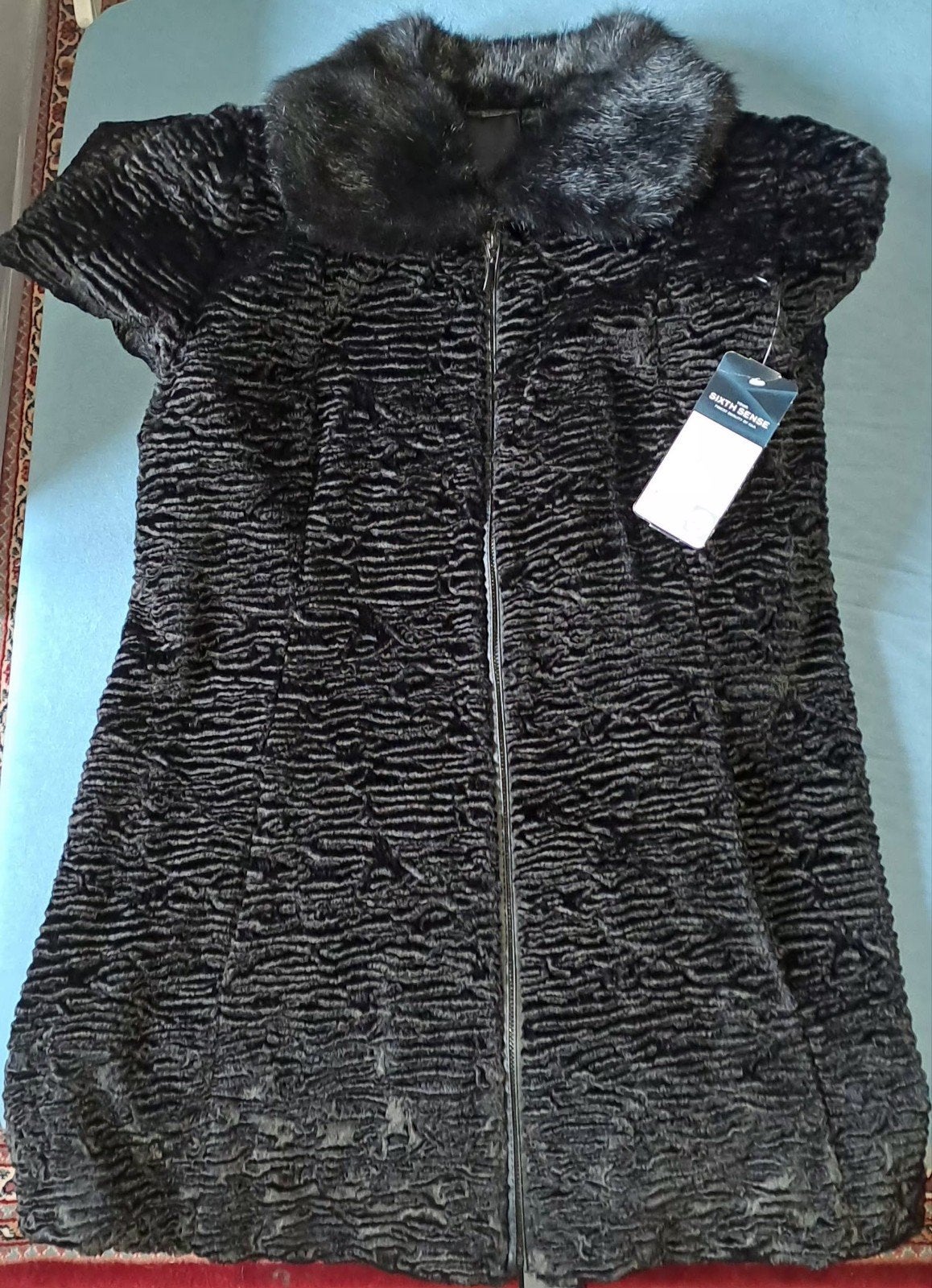 Nieuwe dames jas nepbont maat 42, Kleding | Dames, Your sixth sense, Zwart, Maat 42/44 (L), Nieuw