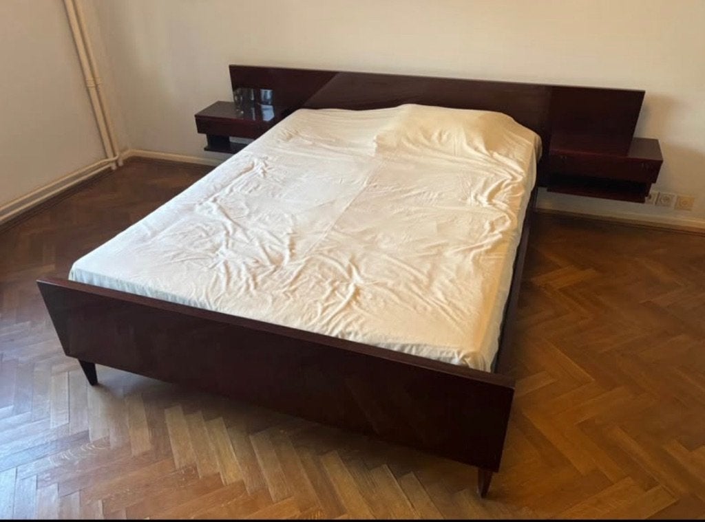 Vintage bedframe, Enlèvement