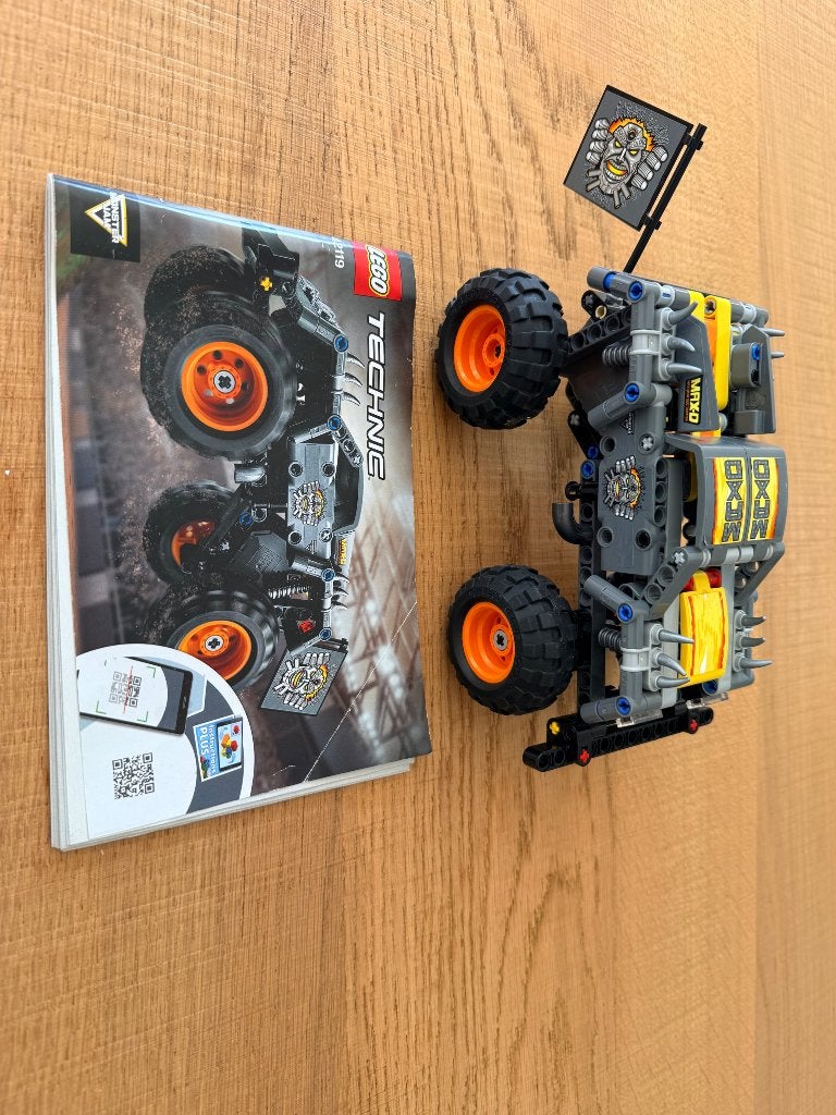 Lego Technics 42119 monstertruck, Lego, Ophalen of Verzenden, Zo goed als nieuw, Complete set