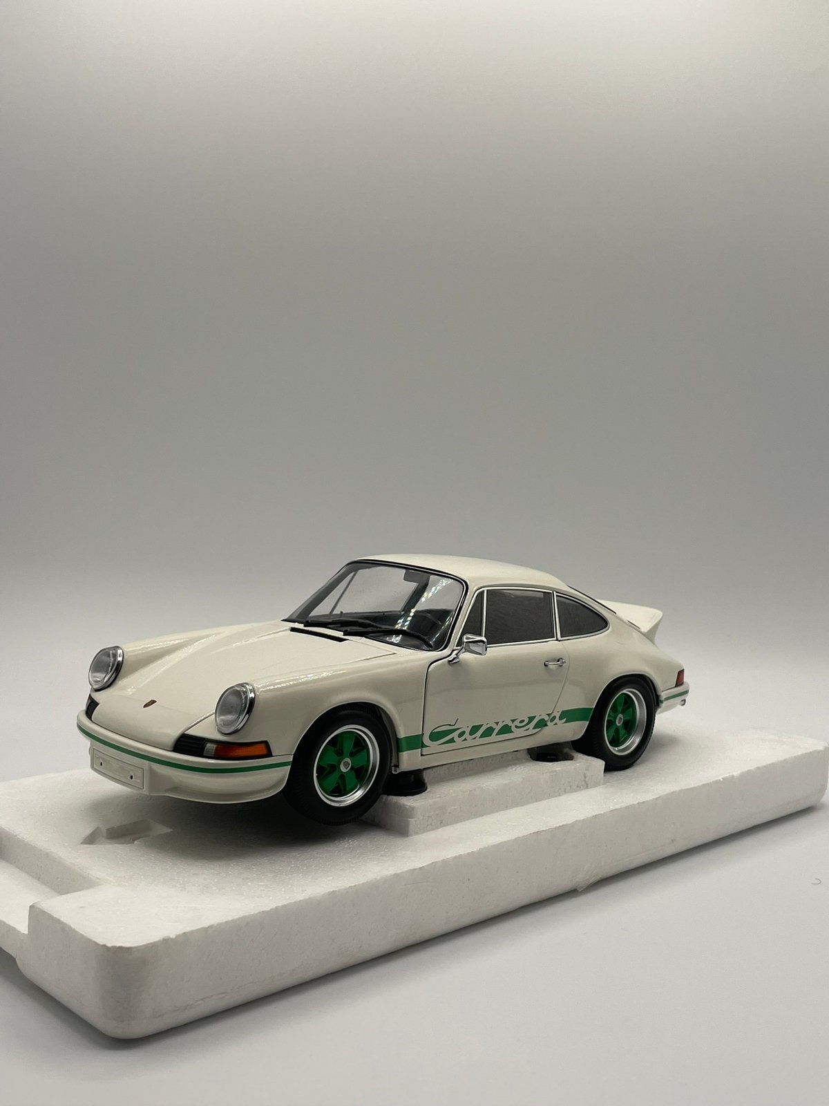 Porsche 2.7 RS Minichamps 1/18, Enlèvement, Comme neuf, MiniChamps
