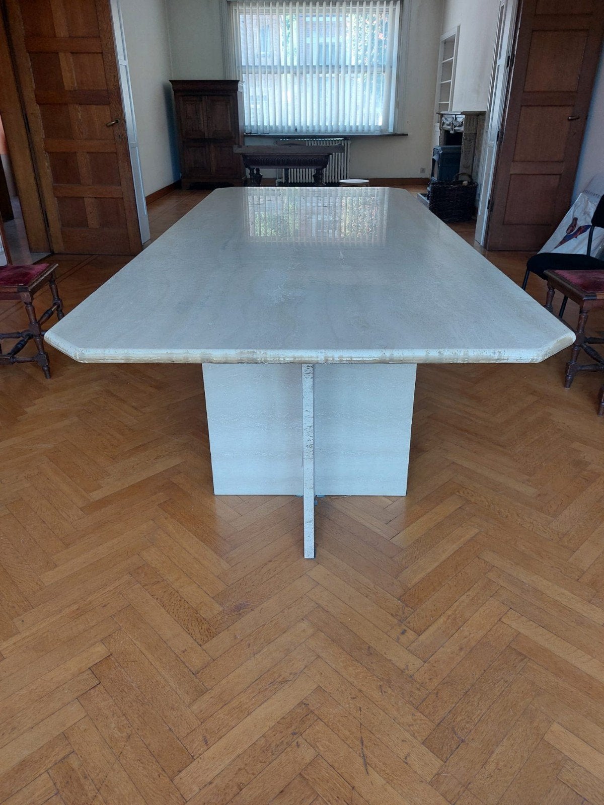 Grande table à manger en travertin, Enlèvement