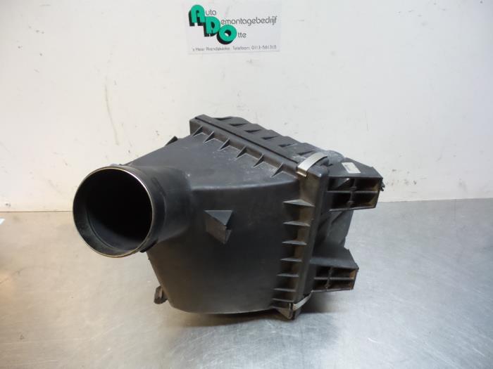 Boîtier filtre à air d'un Audi A4 (A4 95-), -, 3 mois de garantie, Audi, Utilisé