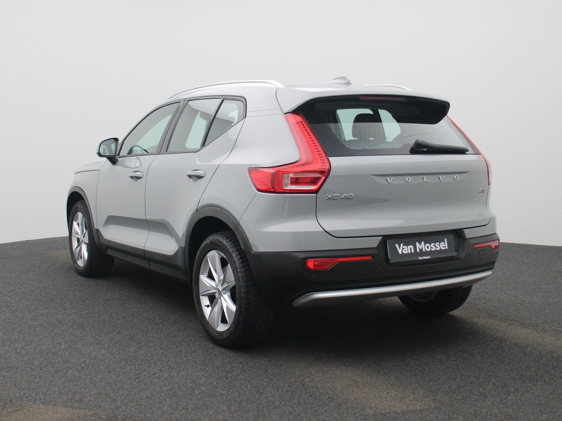 Volvo XC40 T3 Momentum Core Aut. (automatique), Autos, Volvo, Argent ou Gris, Achat, Entreprise, 164 g/km