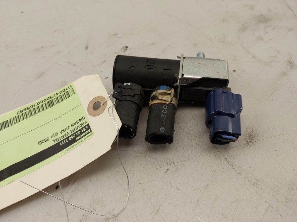 VACUUMVENTIEL Nissan Juke (F16) (|K5K48595|149303YM0A|), Gebruikt, Germany@nissan-services.eu, Kronenweg 38
50389  Wesseling, DE