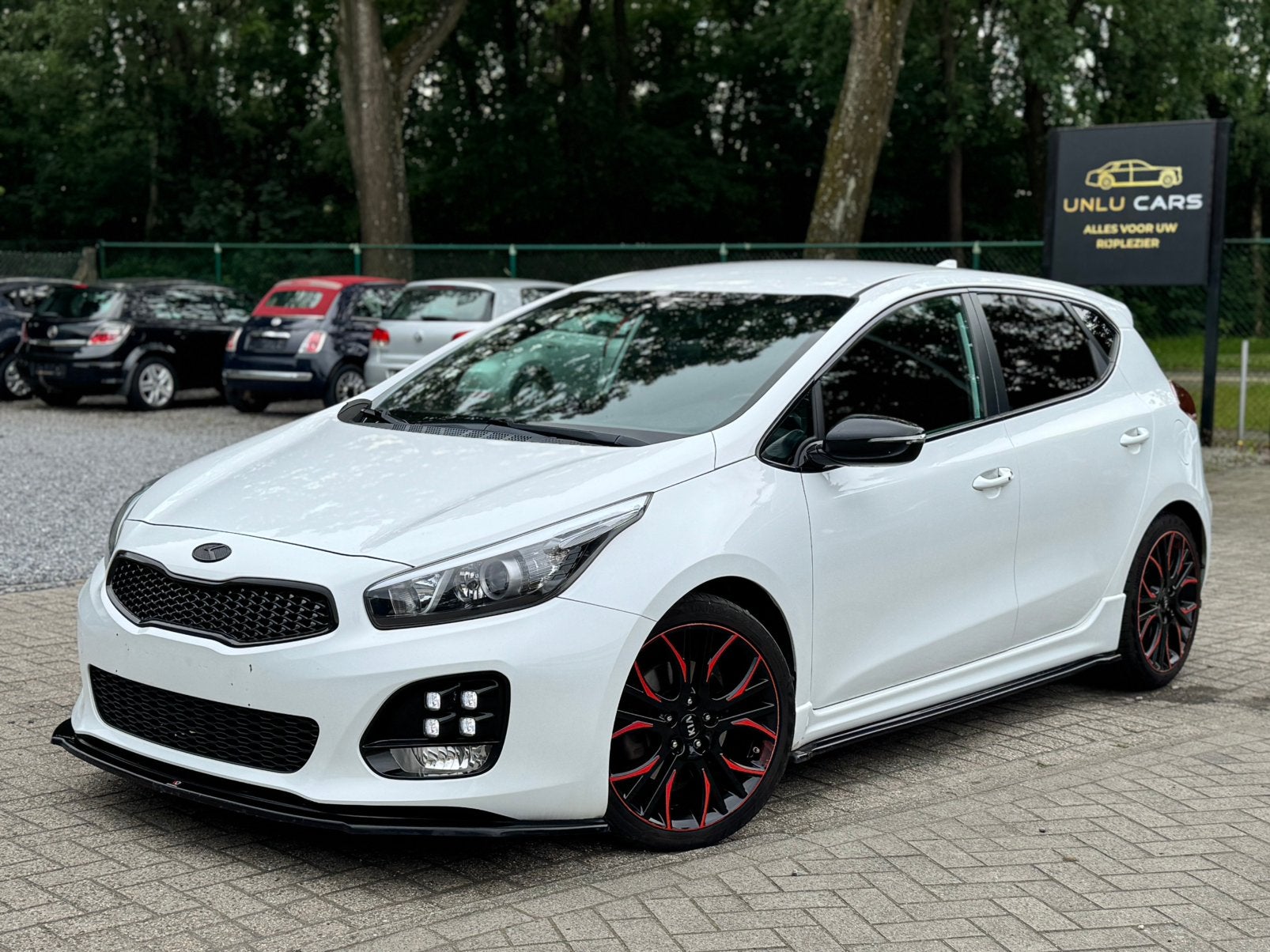 KIA CEE-D SPORTPAKKET 1.6 DIESEL EURO 6B 115.000KM, Autos, Kia, Entreprise, Achat, (Pro) Cee d, ABS, Caméra de recul, Airbags