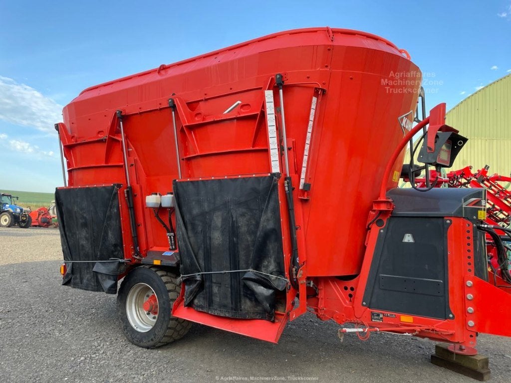 Kuhn mélangeuse double vis Profile 18.2 DS, Enlèvement, Élevage, Technique d'alimentation