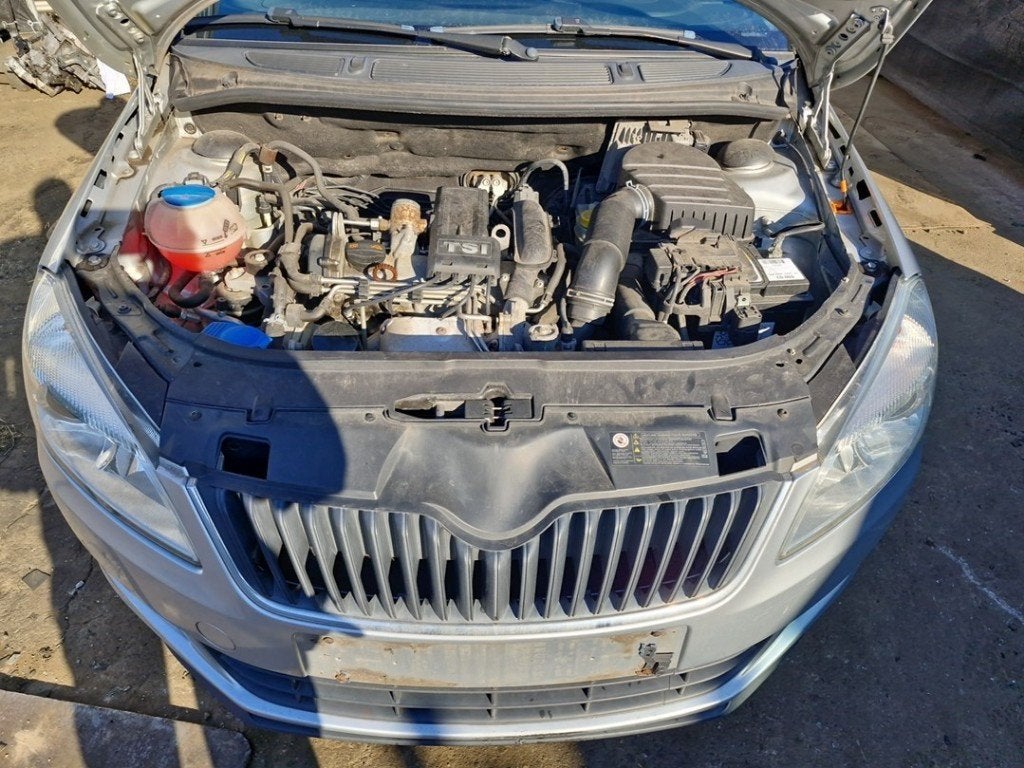 VASE D'EXPANSION Skoda Fabia II Combi (01-2007/12-2015), Utilisé, Info@skoda-auto.de, Skoda, Max-Planck-Straße  3-5
64331  Weiterstadt, DE