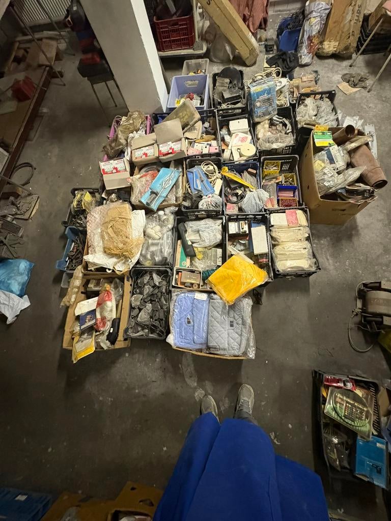 Lot outils et divers pour brocante, Hobby & Loisirs créatifs, Timbres épargne, Enlèvement, Autres types, Autres types