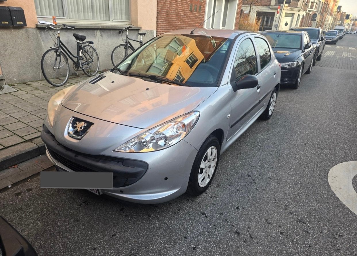 Peugeot 206+ 2012 essence 1.1, Achat, Boîte manuelle, Particulier, Apple Carplay
