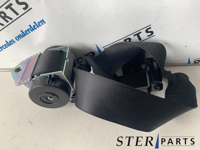 Ceinture de sécurité arrière centre d'un Mercedes E-Klass, 3 mois de garantie, Utilisé, -, -