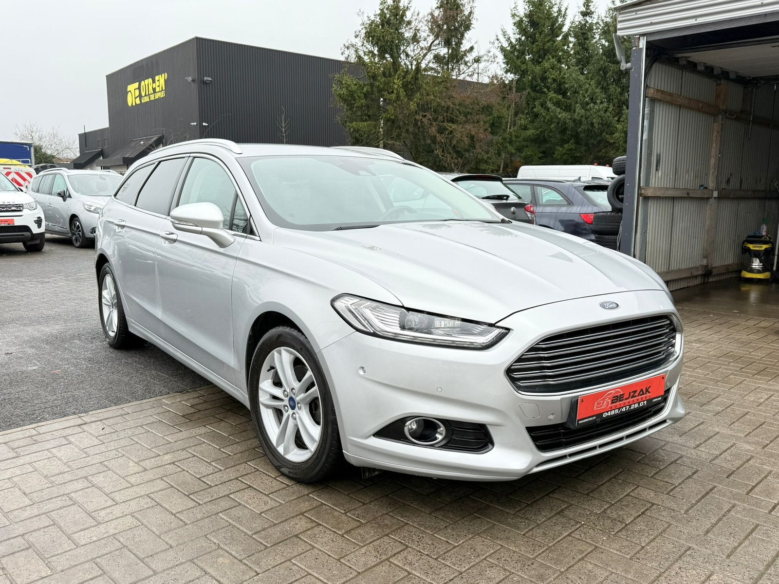 Ford Mondeo Titanium 1.5i Autm 1j garanti nette staat 160PK, Auto's, Ford, Automaat, Euro 6, Mondeo, Bedrijf
