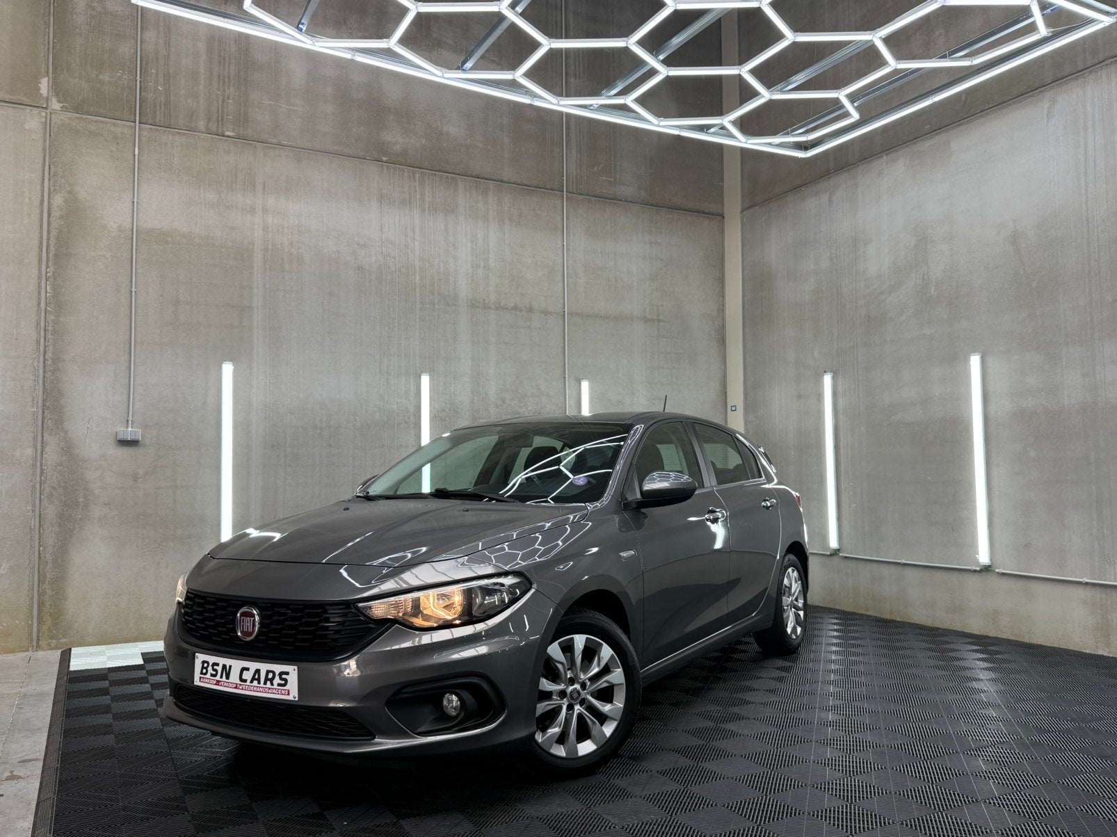 FIAT TIPO/1.4BENZINE/CAMERA/ZETELVERWARMING/CRUISE/GARANTIE, Autos, Essai à domicile, Achat, Euro 6, Entreprise