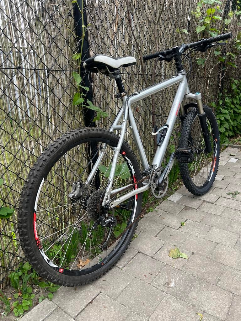 MOUNTAINBIKE 26 inch, Fietsen en Brommers, Fietsen | Racefietsen, Ophalen, Zo goed als nieuw, 26 inch