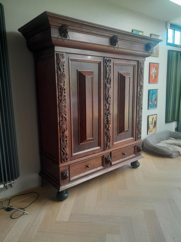 Antieke kast te koop, Ophalen