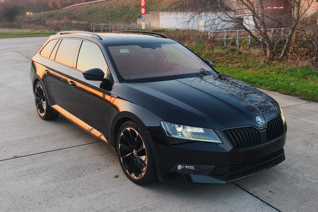 Skoda Superb, Auto's, 4 cilinders, Alcantara, Zwart, Verblindingsvrij grootlicht