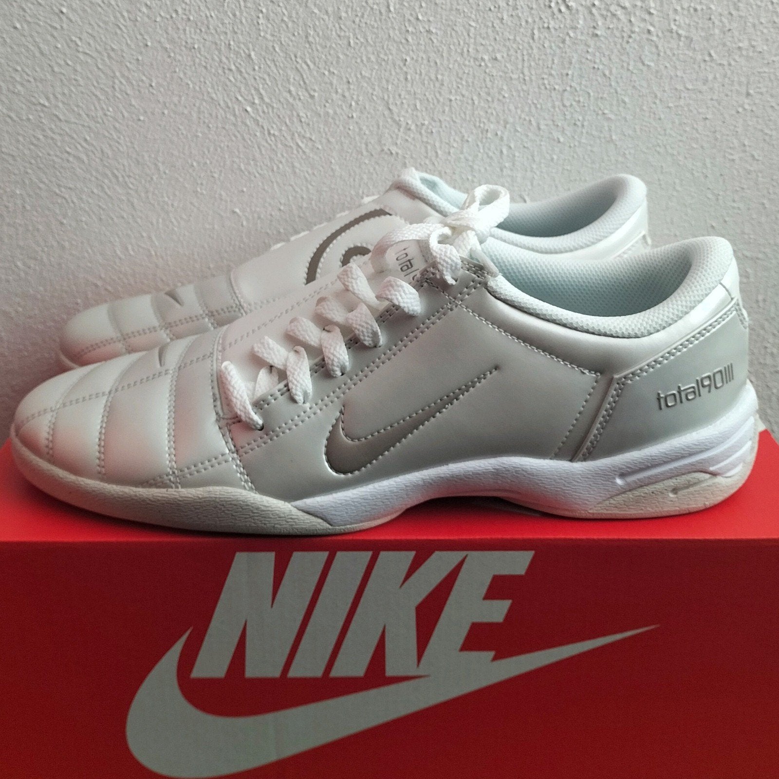 Baskets Nike Total 90 pour hommes (44) gris/blanc, Envoi, Neuf, Chaussures